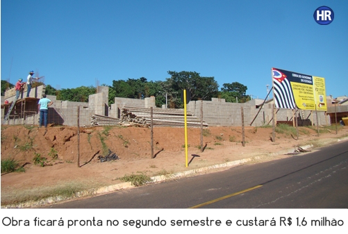 CRECHE ESCOLA DE R$ 1,6 MILHÃO VAI GANHANDO FORMA EM RIFAINA